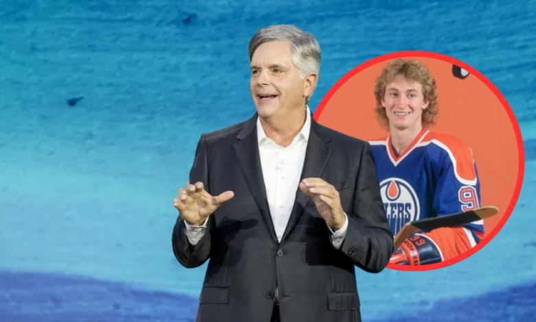 Wayne Gretzky and Larry Culp